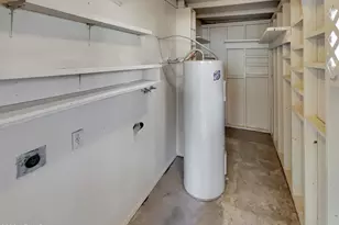 3646 N 69th Ave, Phoenix, AZ 85033 - Photo 13