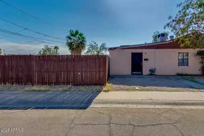1301 W Indian School Road #B, Phoenix, AZ 85013 - Photo 1