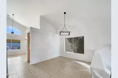 433 E Lakeview Drive, San Tan Valley, AZ 85143 - Photo 9