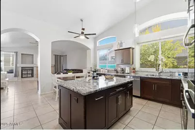 7150 W Dreyfus Drive, Peoria, AZ 85381 - Photo 7