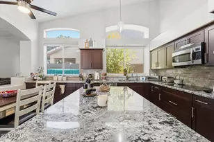 7150 W Dreyfus Dr, Peoria, AZ 85381 - Photo 13