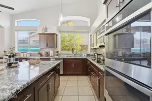 7150 W Dreyfus Dr, Peoria, AZ 85381 - Photo 9
