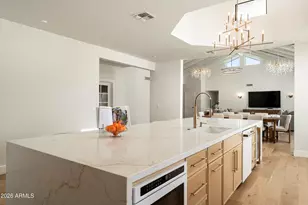 10111 E Cholla St, Scottsdale, AZ 85260 - Photo 15