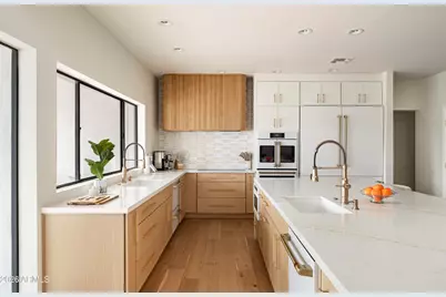 10111 E Cholla Street, Scottsdale, AZ 85260 - Photo 15