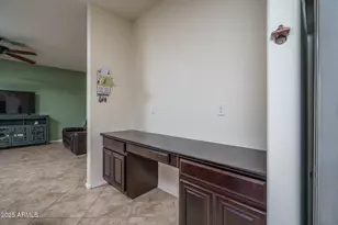 10855 S 175th Dr, Goodyear, AZ 85338 - Photo 9