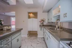 10830 W Oakmont Dr, Sun City, AZ 85351 - Photo 3