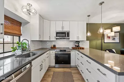 5704 E Aire Libre Avenue #1121, Scottsdale, AZ 85254 - Photo 9