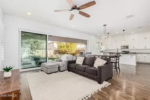 836 E Gary Ln, Phoenix, AZ 85042 - Photo 3