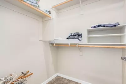 836 E Gary Lane, Phoenix, AZ 85042 - Photo 25