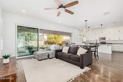 836 E Gary Lane, Phoenix, AZ 85042 - Photo 3