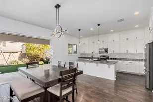 836 E Gary Ln, Phoenix, AZ 85042 - Photo 7