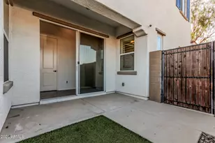 836 E Gary Ln, Phoenix, AZ 85042 - Photo 33