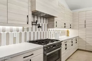 6323 N 10th Dr, Phoenix, AZ 85013 - Photo 17