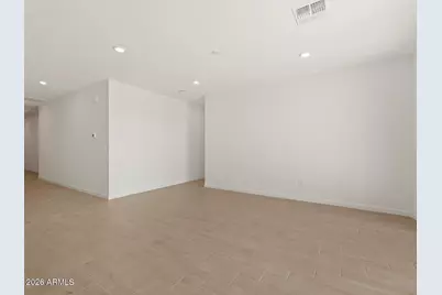 32883 N Vineyard Avenue, San Tan Valley, AZ 85143 - Photo 17