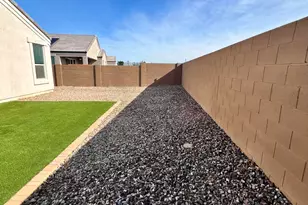 8407 W Springfield Wy, Florence, AZ 85132 - Photo 43