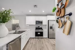 4212 S 98th Ln, Tolleson, AZ 85353 - Photo 11