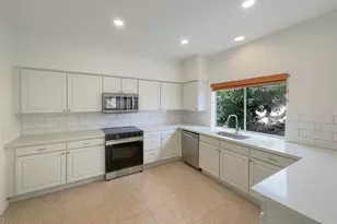 1616 E Glenhaven Dr, Phoenix, AZ 85048 - Photo 11