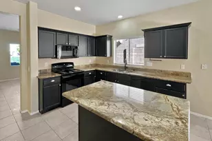 2853 E Cathy Dr, Gilbert, AZ 85296 - Photo 11