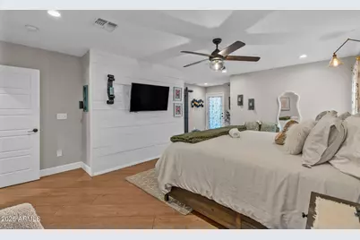 4402 E Turney Avenue, Phoenix, AZ 85018 - Photo 17