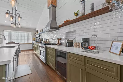 4402 E Turney Avenue, Phoenix, AZ 85018 - Photo 3