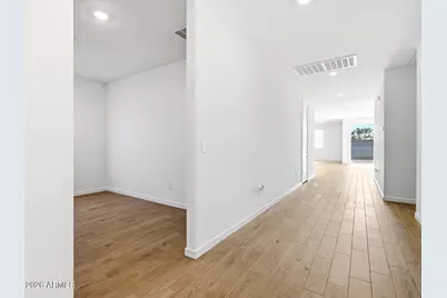 32869 N Vineyard Avenue, San Tan Valley, AZ 85143 - Photo 3