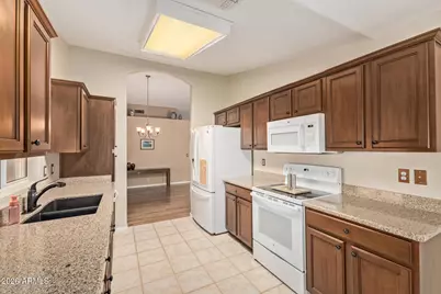 19426 N 84th Avenue, Peoria, AZ 85382 - Photo 9