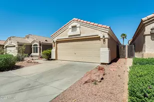 3024 E Blackhawk Dr, Phoenix, AZ 85050 - Photo 3