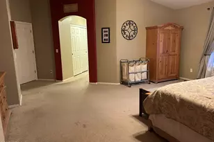 2204 W Alicia Dr, Phoenix, AZ 85041 - Photo 37