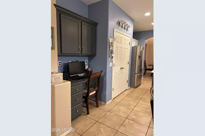 2204 W Alicia Drive, Phoenix, AZ 85041 - Photo 9