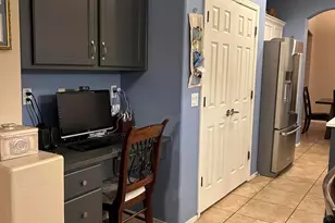 2204 W Alicia Dr, Phoenix, AZ 85041 - Photo 9