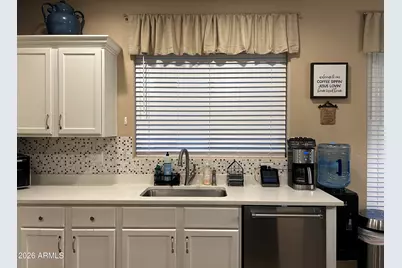 2204 W Alicia Drive, Phoenix, AZ 85041 - Photo 5