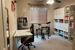 2204 W Alicia Dr, Phoenix, AZ 85041 - Photo 29