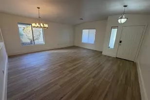 13609 W Lisbon Ln, Surprise, AZ 85379 - Photo 17