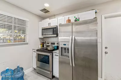 4610 W Indianola Avenue, Phoenix, AZ 85031 - Photo 7