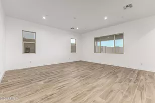 13772 W Morning Vista Dr, Peoria, AZ 85383 - Photo 11