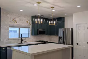 1184 S Jesse Pl, Chandler, AZ 85286 - Photo 5