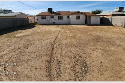 8749 N 30th Avenue, Phoenix, AZ 85051 - Photo 13