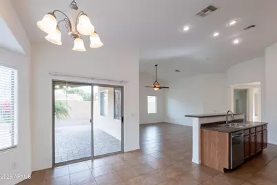 2092 E Jade Drive, Chandler, AZ 85286 - Photo 7