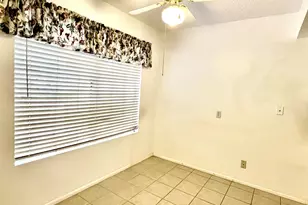 10014 W Oak Ridge Dr, Sun City, AZ 85351 - Photo 9