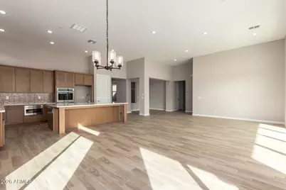 13647 W Crabapple Drive, Peoria, AZ 85383 - Photo 9