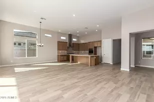 13647 W Crabapple Dr, Peoria, AZ 85383 - Photo 7