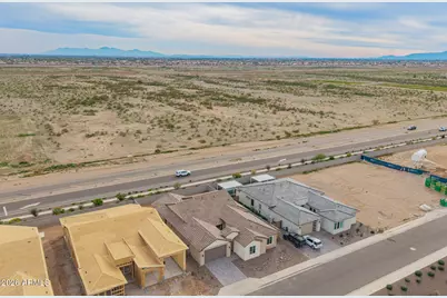 13647 W Crabapple Drive, Peoria, AZ 85383 - Photo 39