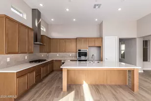 13647 W Crabapple Dr, Peoria, AZ 85383 - Photo 3