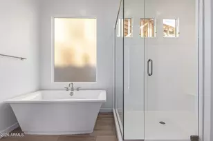 13647 W Crabapple Dr, Peoria, AZ 85383 - Photo 19