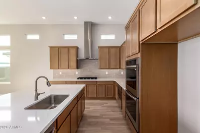 13647 W Crabapple Drive, Peoria, AZ 85383 - Photo 5