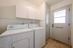 13669 N Newcastle Dr, Sun City, AZ 85351 - Photo 23