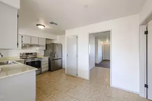 13669 N Newcastle Dr, Sun City, AZ 85351 - Photo 7