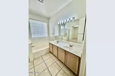 1061 E Susan Lane, Tempe, AZ 85288 - Photo 7