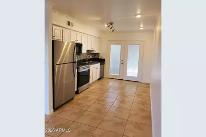 3445 N 36th Street #39, Phoenix, AZ 85018 - Photo 3