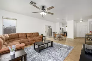 676 E Mariposa Pl, Chandler, AZ 85225 - Photo 7